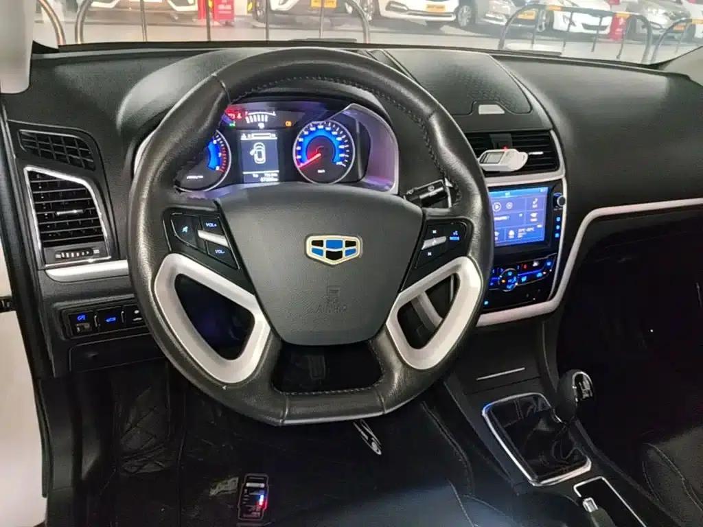 Geely Emgrand 2016 Sedan 1.5L Manual Upgrade Version — миниатюра 11