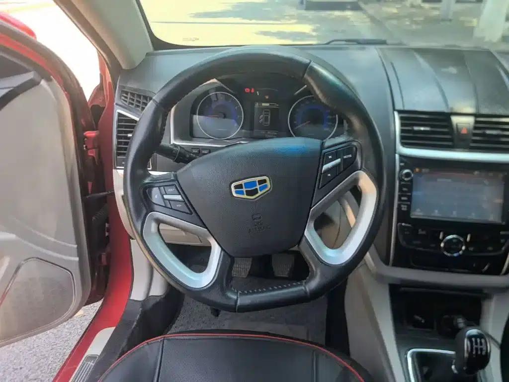 Geely Emgrand 2014 Sedan 1.5L Manual Elite — миниатюра 11