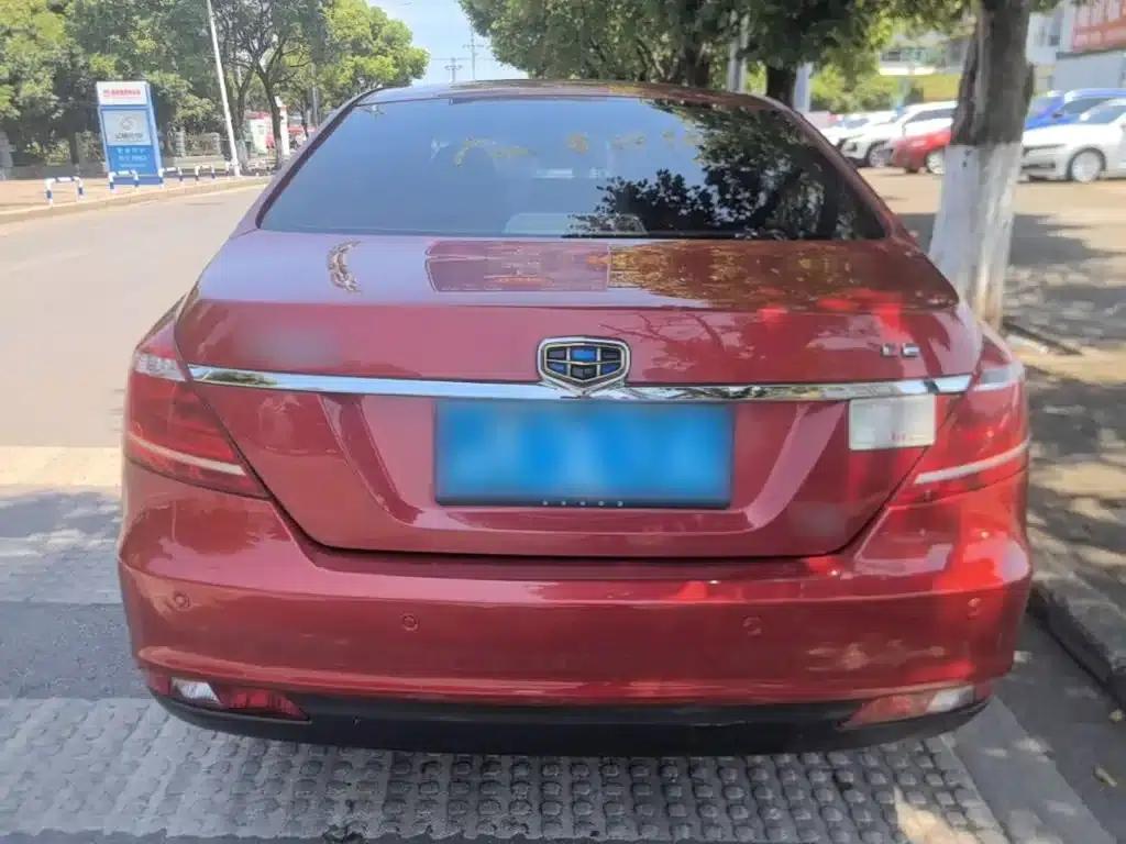 Geely Emgrand 2014 Sedan 1.5L Manual Elite — миниатюра 6