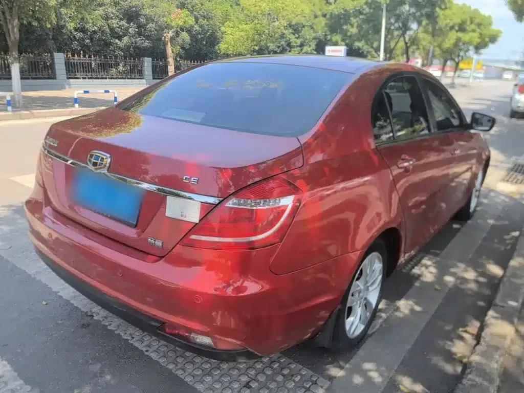 Geely Emgrand 2014 Sedan 1.5L Manual Elite — миниатюра 7