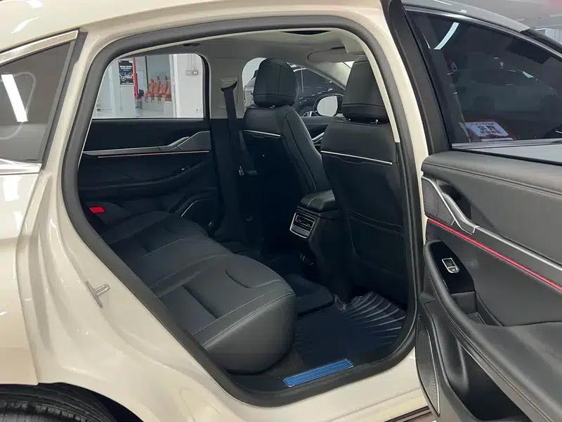 Lincoln Z 2025 2.0T Premium — миниатюра 17