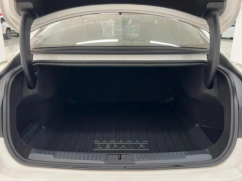 Lincoln Z 2025 2.0T Premium — миниатюра 18