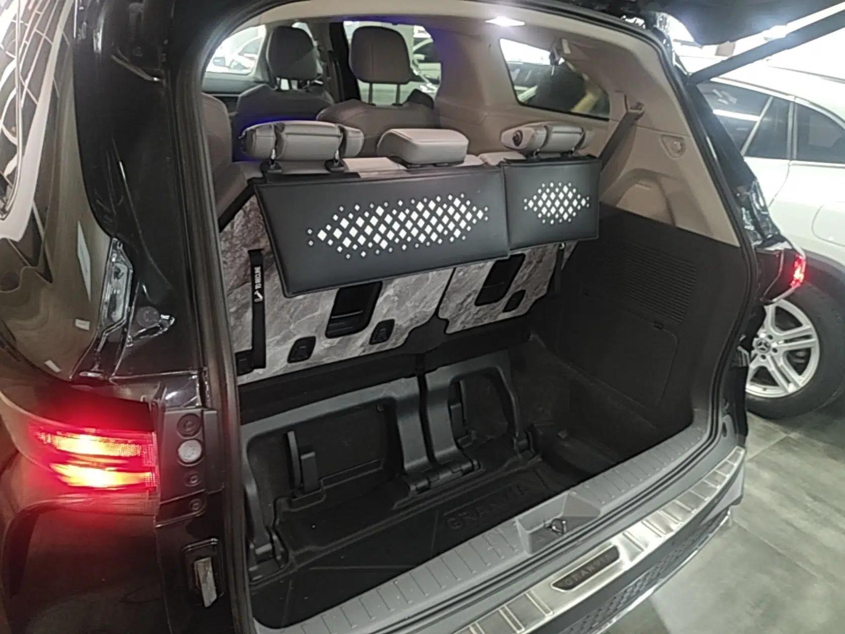 Toyota Granvia 2024 2.5L Hybrid Comfort Edition — миниатюра 22