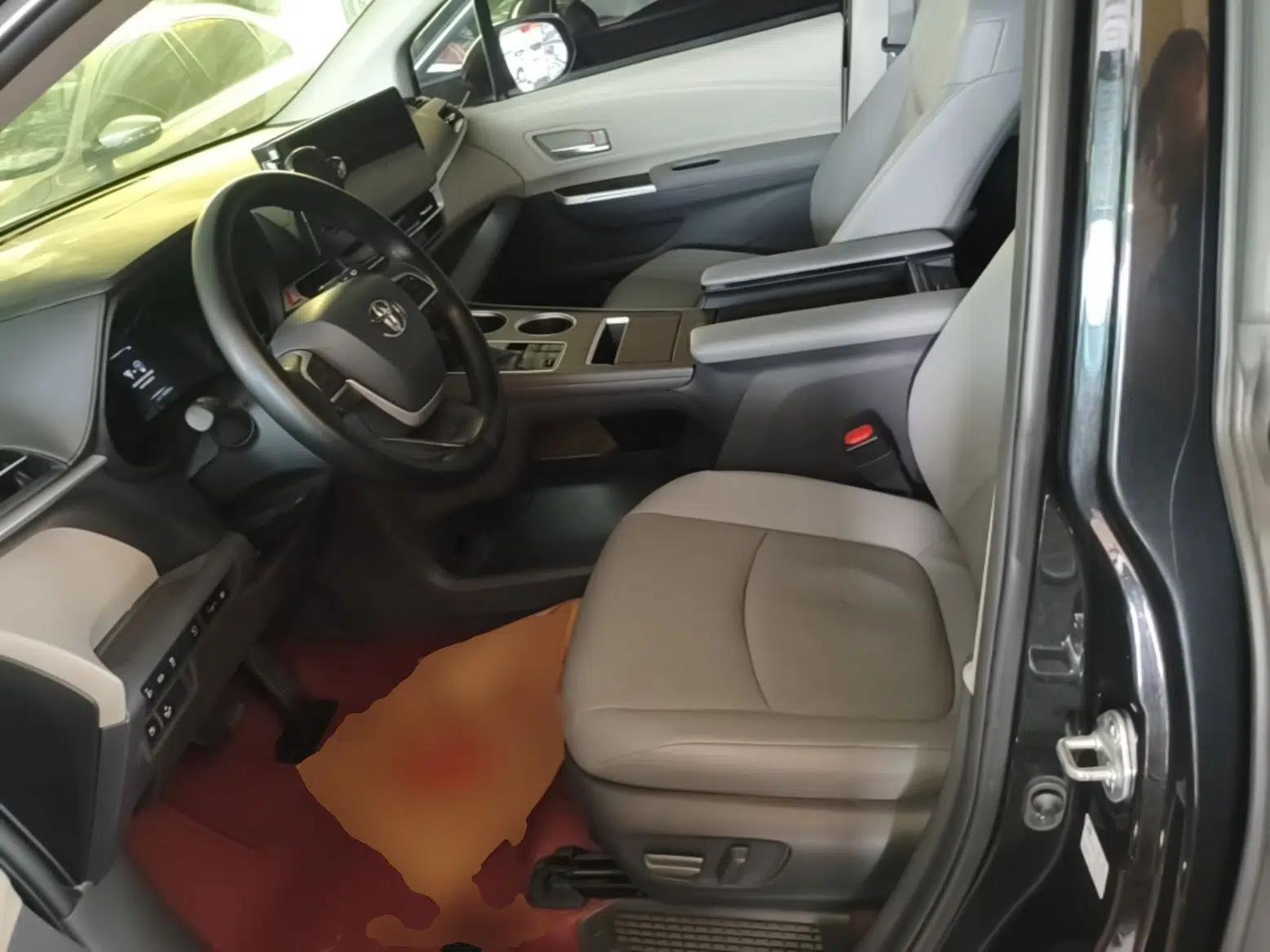 Toyota Granvia 2023 2.5L Hybrid Prestige PLUS Edition — миниатюра 17