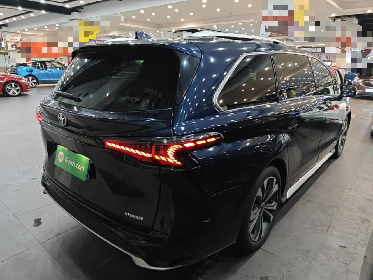 Toyota Granvia 2023 2.5L Hybrid Flagship VIP Edition — миниатюра 6