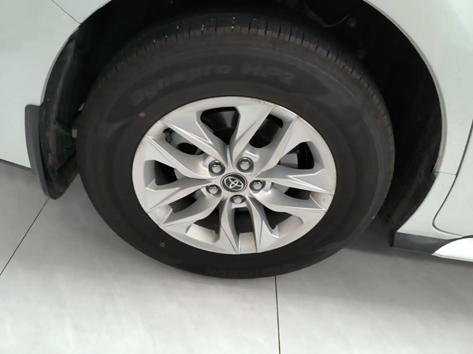 Toyota Granvia 2024 2.5L Hybrid Comfort Edition — миниатюра 11