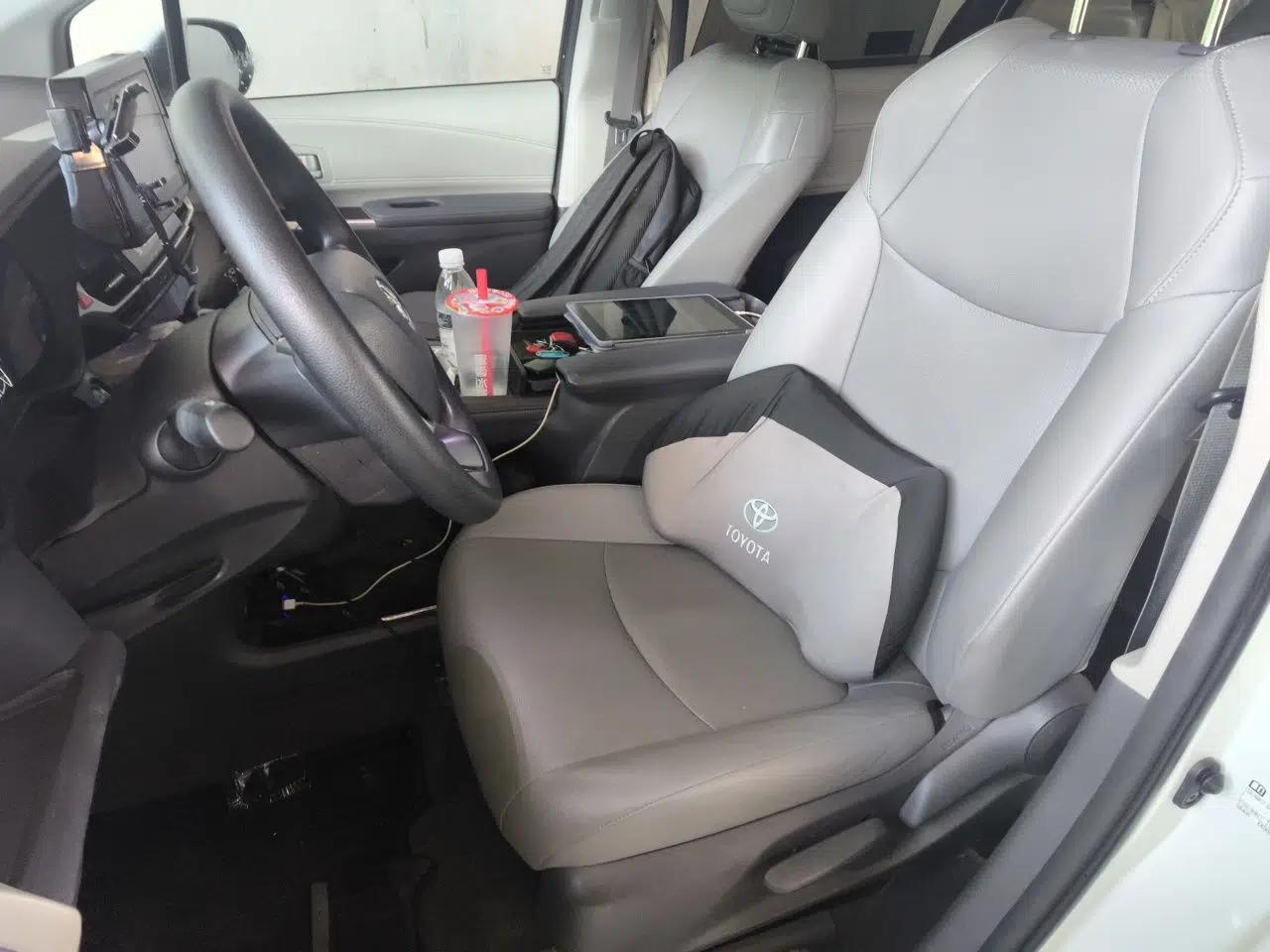 Toyota Granvia 2023 2.5L Hybrid Comfort Edition — миниатюра 15