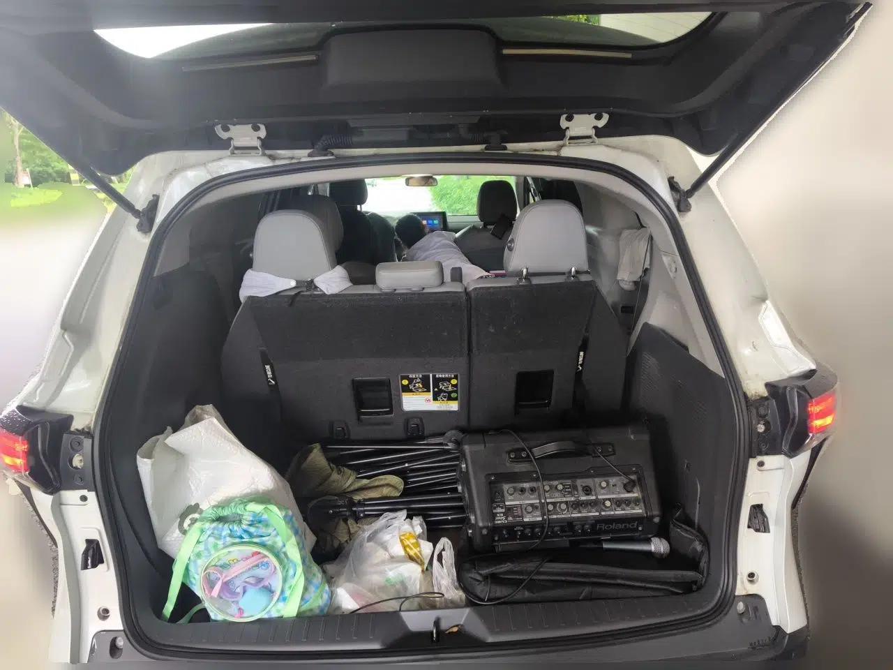 Toyota Granvia 2023 2.5L Hybrid Comfort Edition — миниатюра 19
