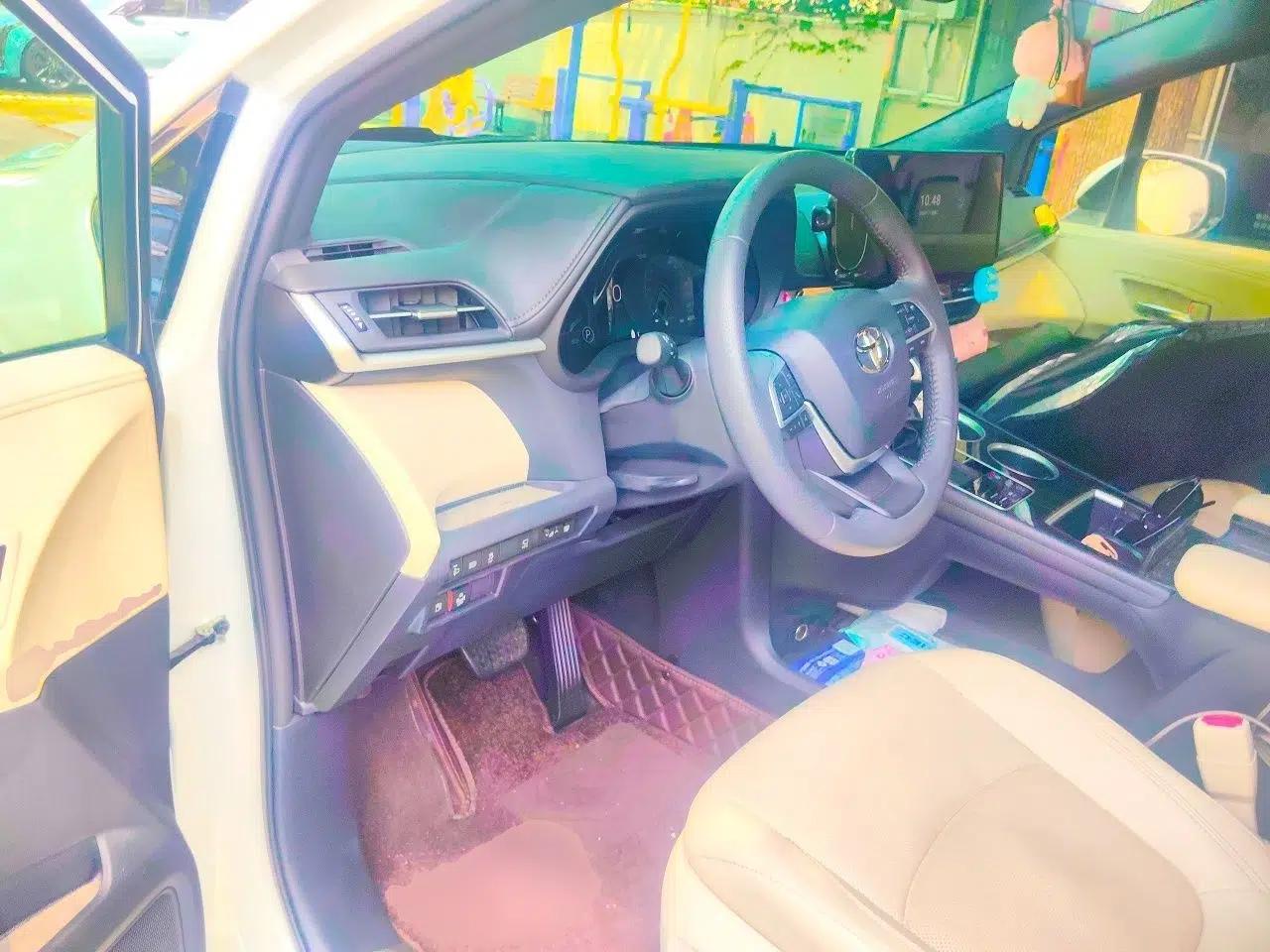 Toyota Granvia 2024 2.5L Hybrid Prestige ULTRA Edition — миниатюра 16