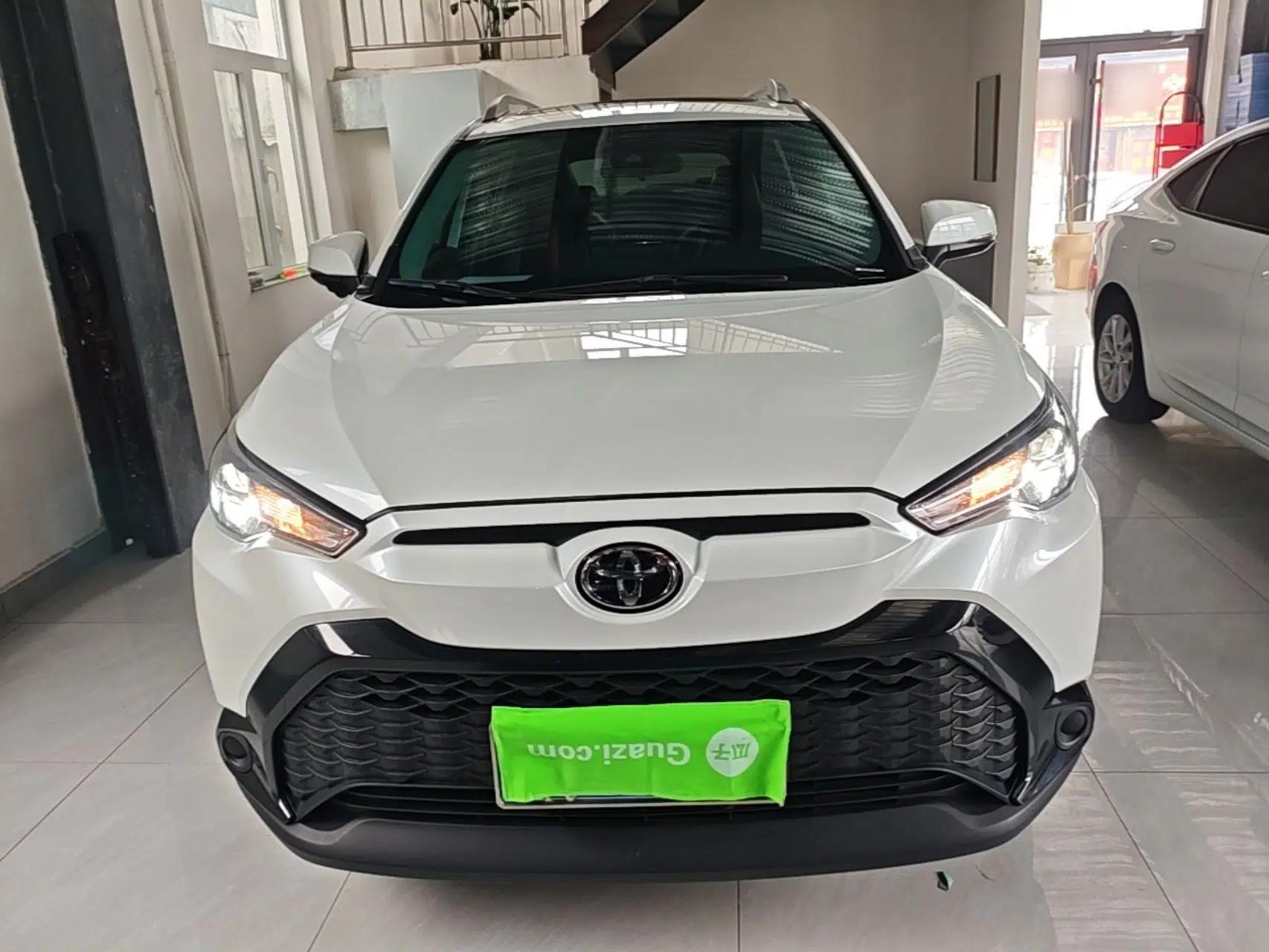 Toyota FRONTLANDER 2022 2.0L CVT Leading Edition — миниатюра 2