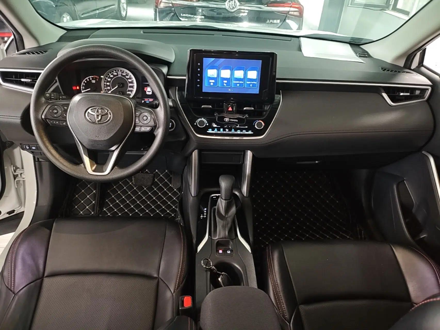 Toyota FRONTLANDER 2022 2.0L CVT Leading Edition — миниатюра 12