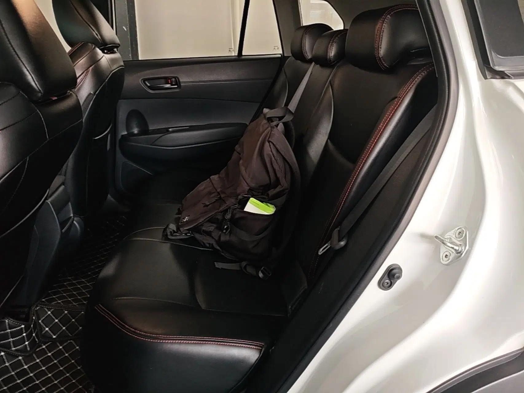 Toyota FRONTLANDER 2022 2.0L CVT Leading Edition — миниатюра 20