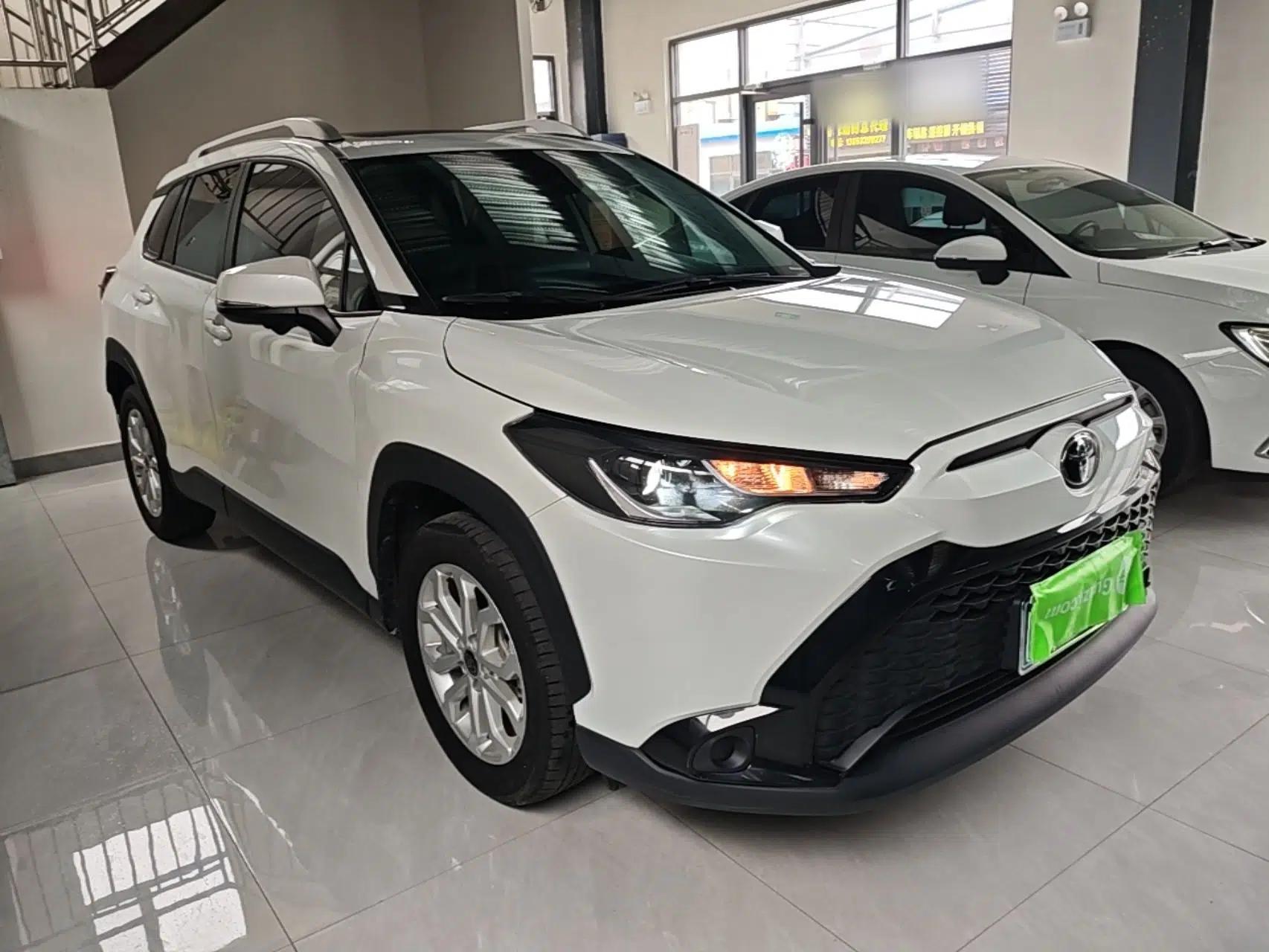 Toyota FRONTLANDER 2022 2.0L CVT Leading Edition — миниатюра 3
