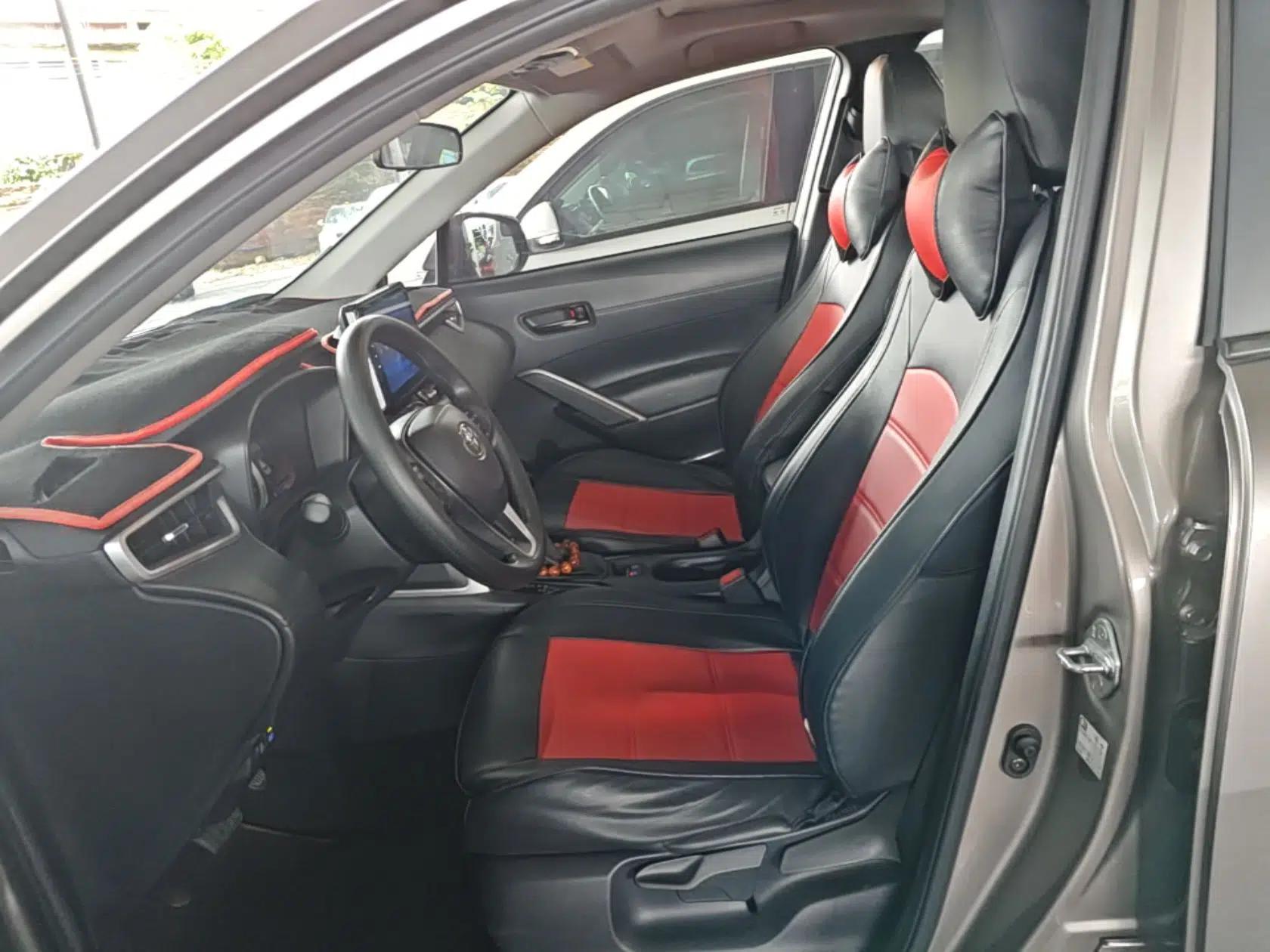 Toyota FRONTLANDER 2022 2.0L CVT Leading Edition — миниатюра 17