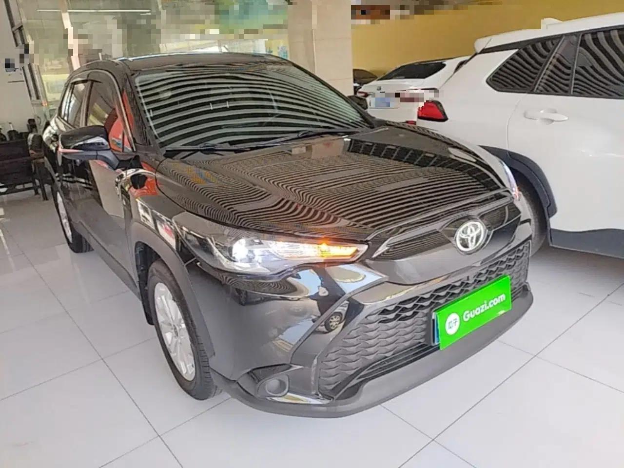 Toyota FRONTLANDER 2023 2.0L CVT Elite Edition — миниатюра 3