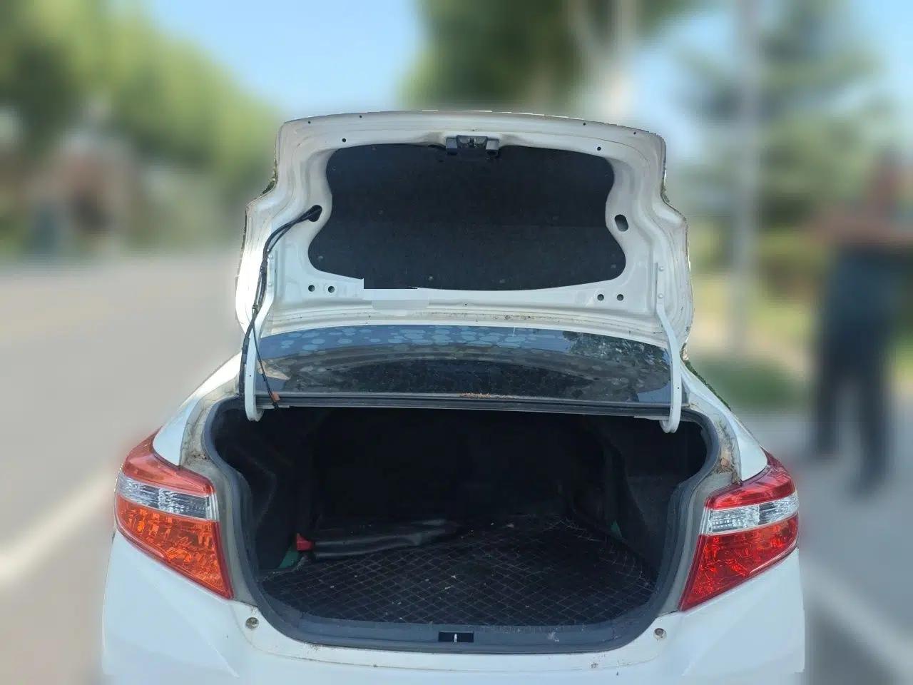 Toyota Vios 2014 1.5L Manual ZhiZhen Edition — миниатюра 19