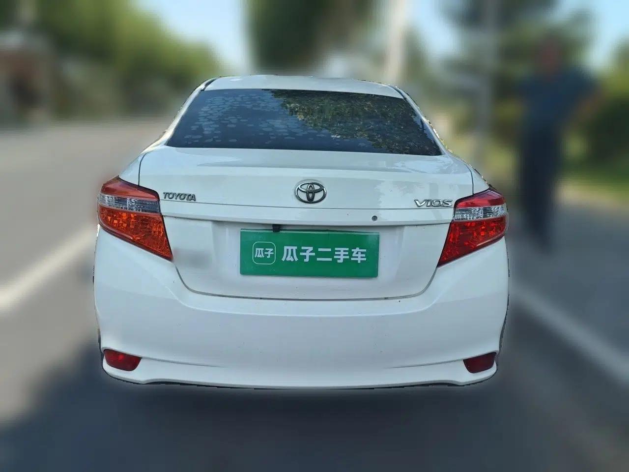 Toyota Vios 2014 1.5L Manual ZhiZhen Edition — миниатюра 5