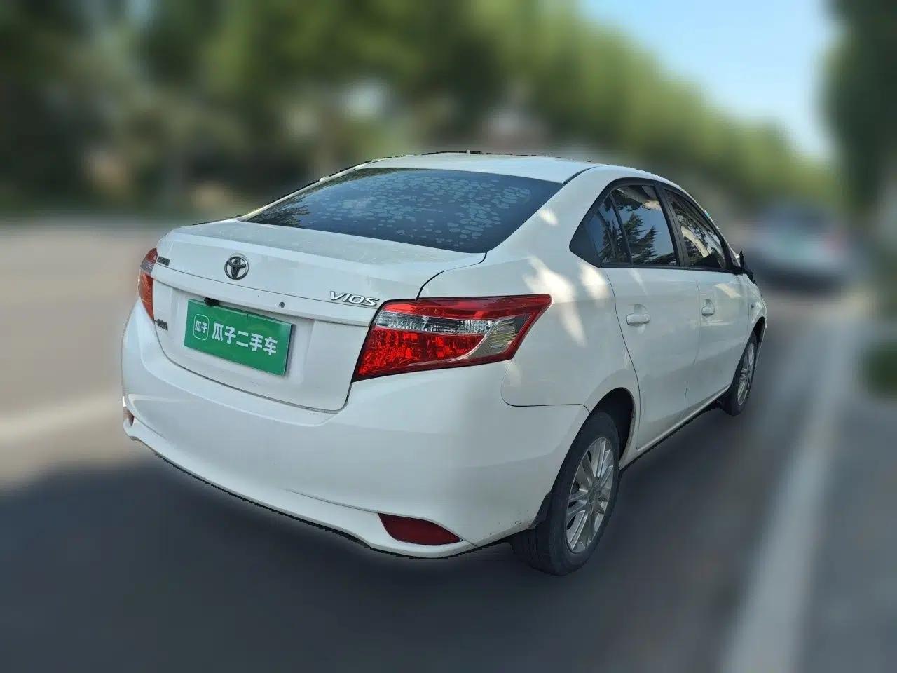 Toyota Vios 2014 1.5L Manual ZhiZhen Edition — миниатюра 6