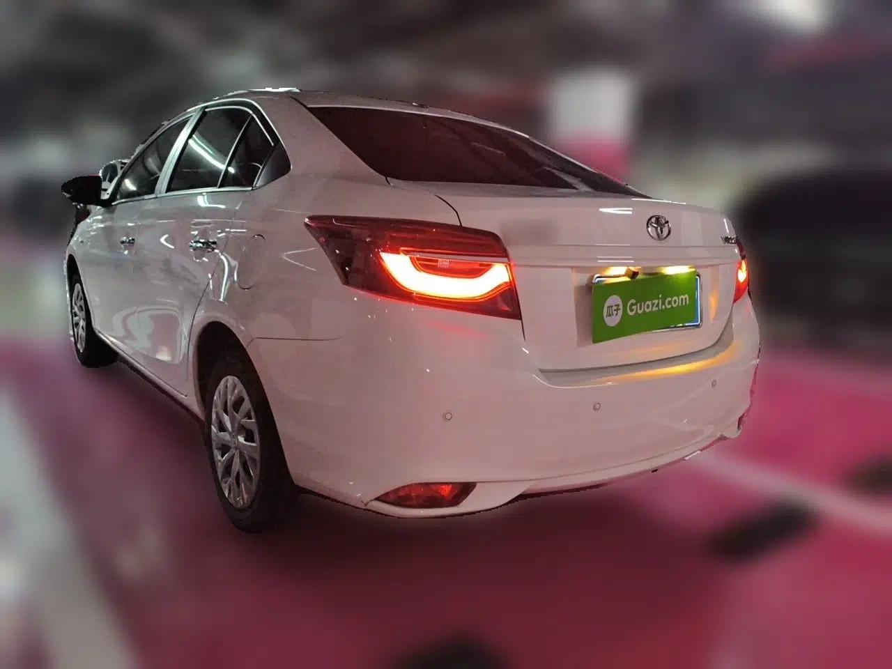 Toyota Vios 2022 1.5L 20th Anniversary Edition — миниатюра 4