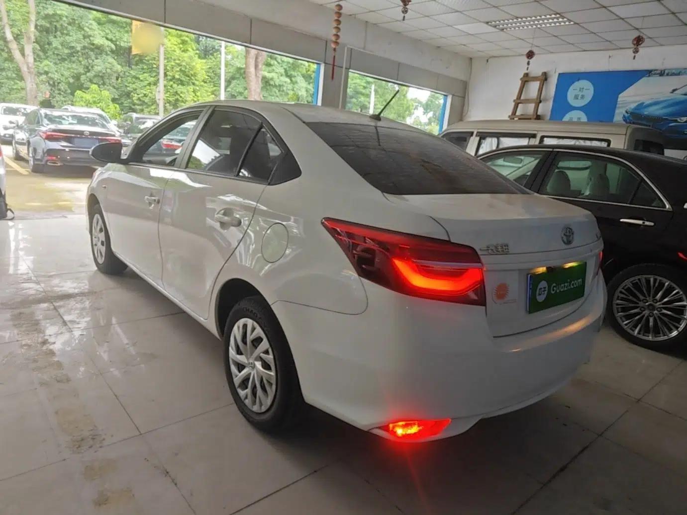 Toyota Vios 2021 1.5L CVT Innovation Edition — миниатюра 4