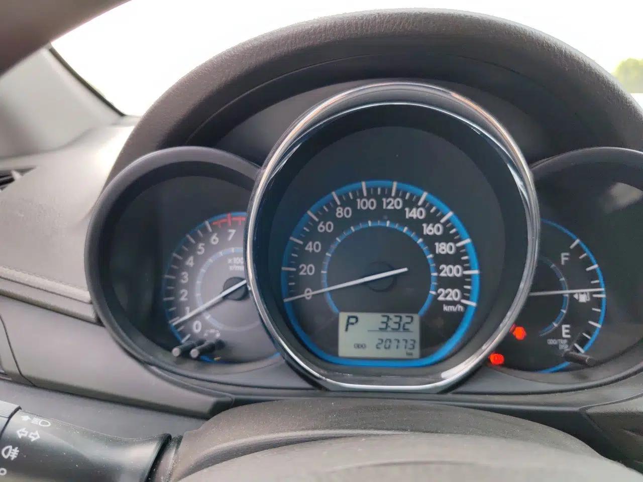 Toyota Vios 2016 1.5L Automatic ZhiZhen Xingyao Edition — миниатюра 11