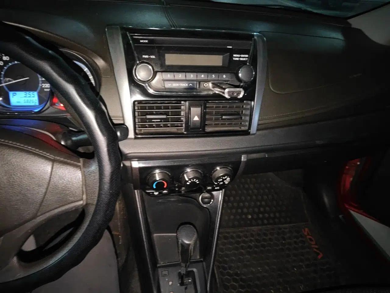 Toyota Vios 2014 1.5L Automatic ZhiZhen Edition — миниатюра 13
