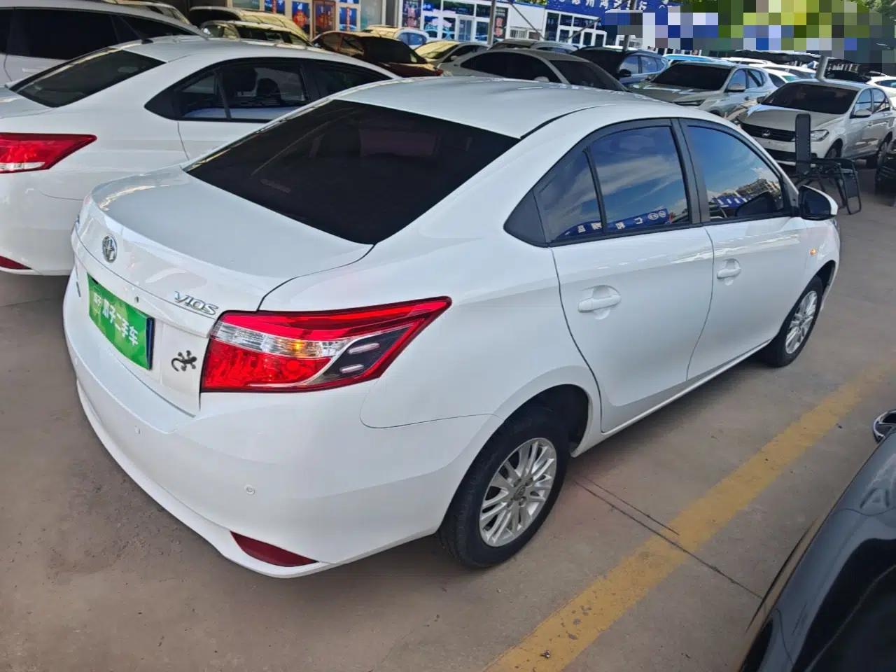 Toyota Vios 2014 1.3L Manual Xiang Edition — миниатюра 6