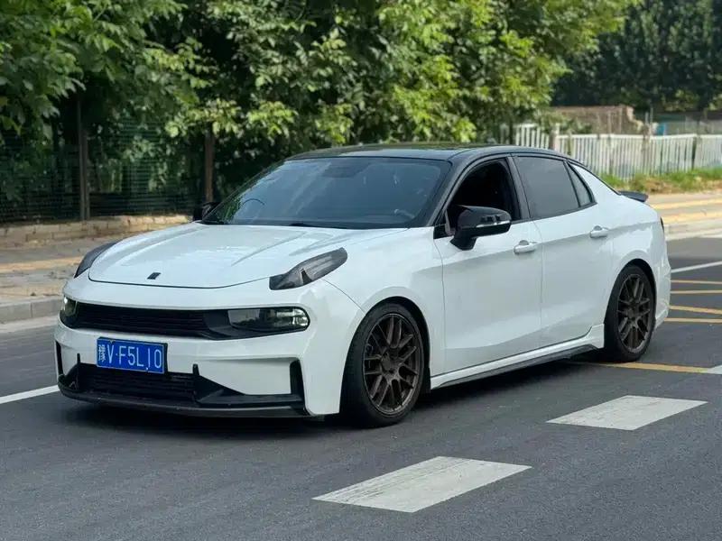 Lynk & Co 03 2019 1.5TD DCT Sport Edition — миниатюра 1