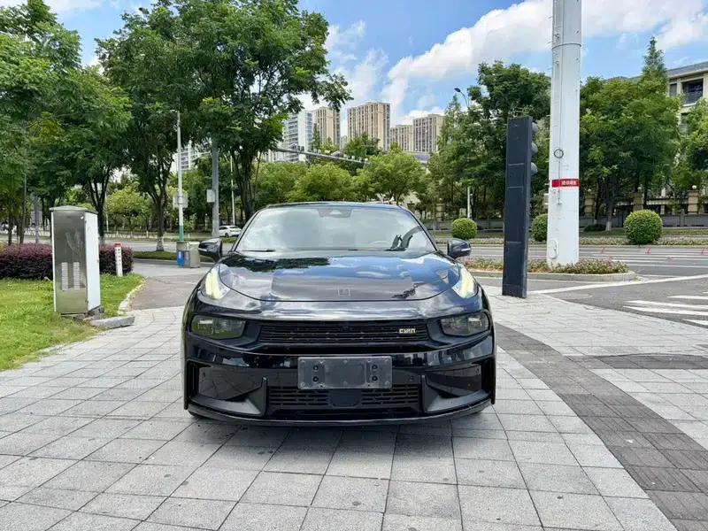 Lynk & Co 03 2019 1.5TD DCT Sport Edition — миниатюра 2