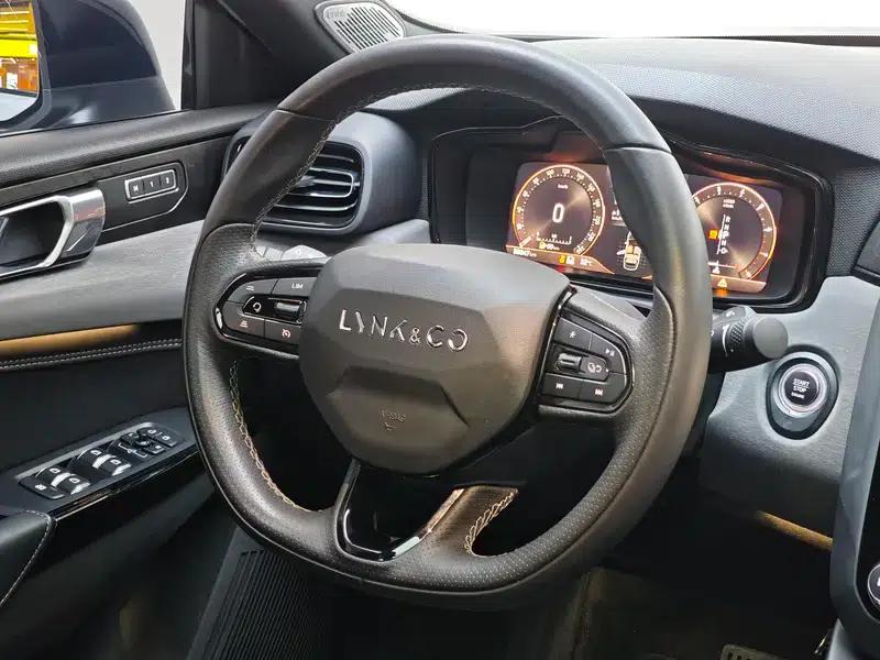 Lynk & Co 03 2022 2.0TD DCT Pro — миниатюра 16