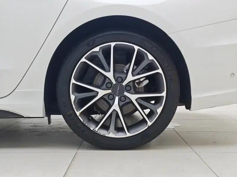 Lynk & Co 03 2022 2.0TD DCT Pro — миниатюра 9