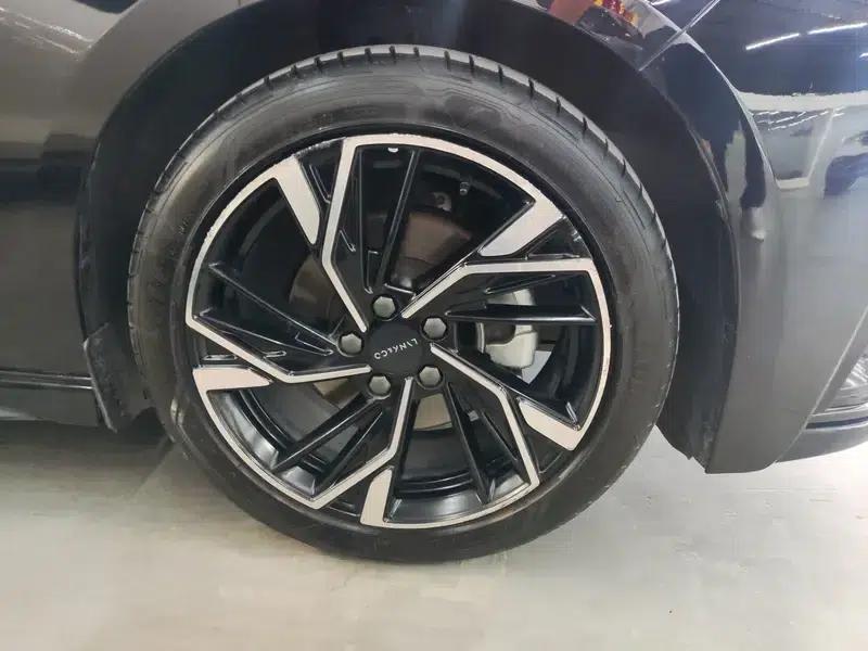 Lynk & Co 03 2023 1.5TD DCT Pro — миниатюра 7