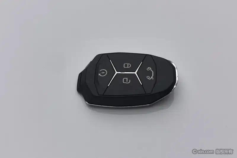 Lynk & Co 03 2022 1.5TD DCT Plus — миниатюра 6