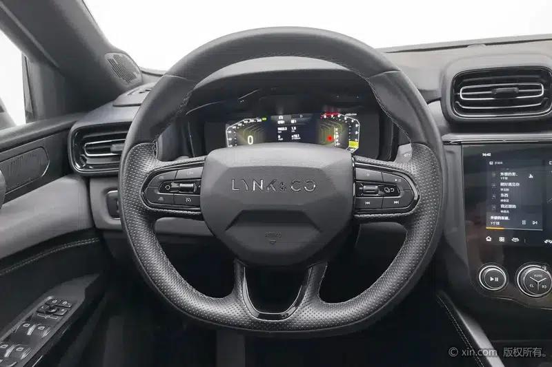 Lynk & Co 03 2022 2.0TD DCT Plus — миниатюра 13