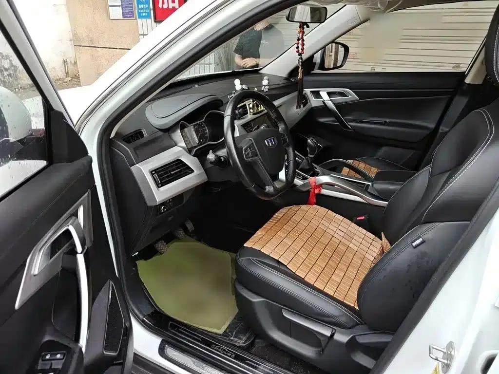 Geely Boyue 2016 2.0L Manual Smart Edition — миниатюра 12
