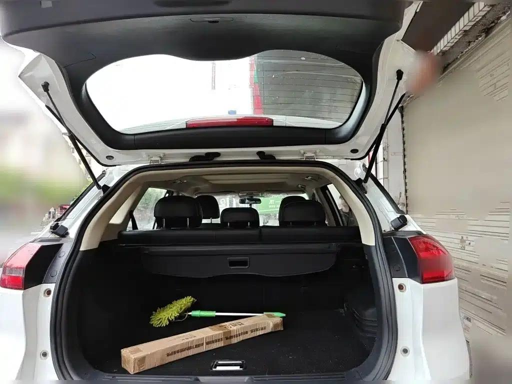 Geely Boyue 2016 2.0L Manual Smart Edition — миниатюра 16