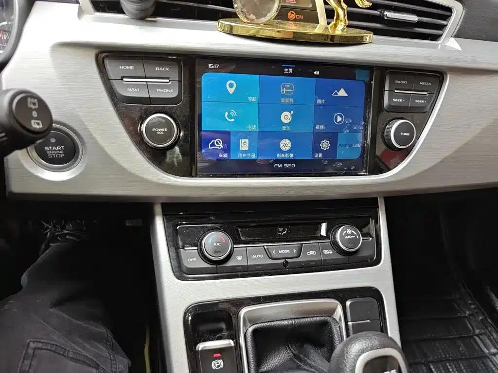 Geely Boyue 2016 2.0L Manual Smart Edition — миниатюра 10