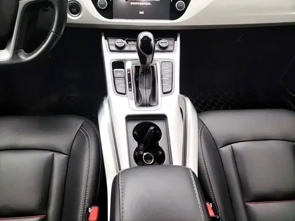 Geely Boyue 2018 1.8TD Automatic 2WD Intelligent Connected 4G Edition — миниатюра 14