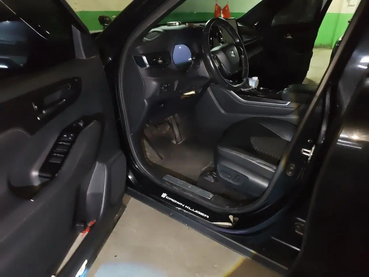 Toyota Crown Kluger 2022 2.5L HEV Four-Wheel Drive Premium Edition — миниатюра 16