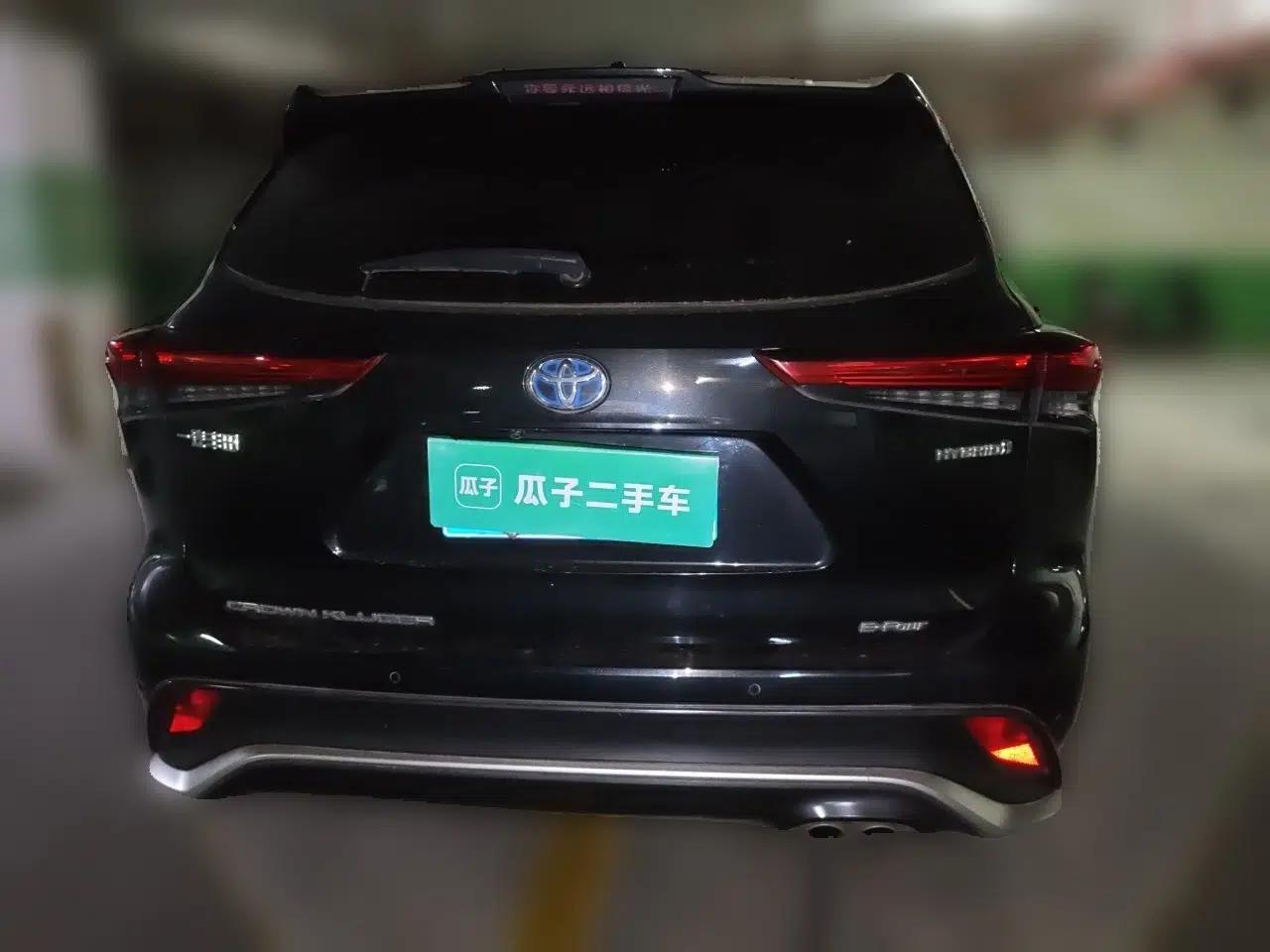 Toyota Crown Kluger 2022 2.5L HEV Four-Wheel Drive Premium Edition — миниатюра 5
