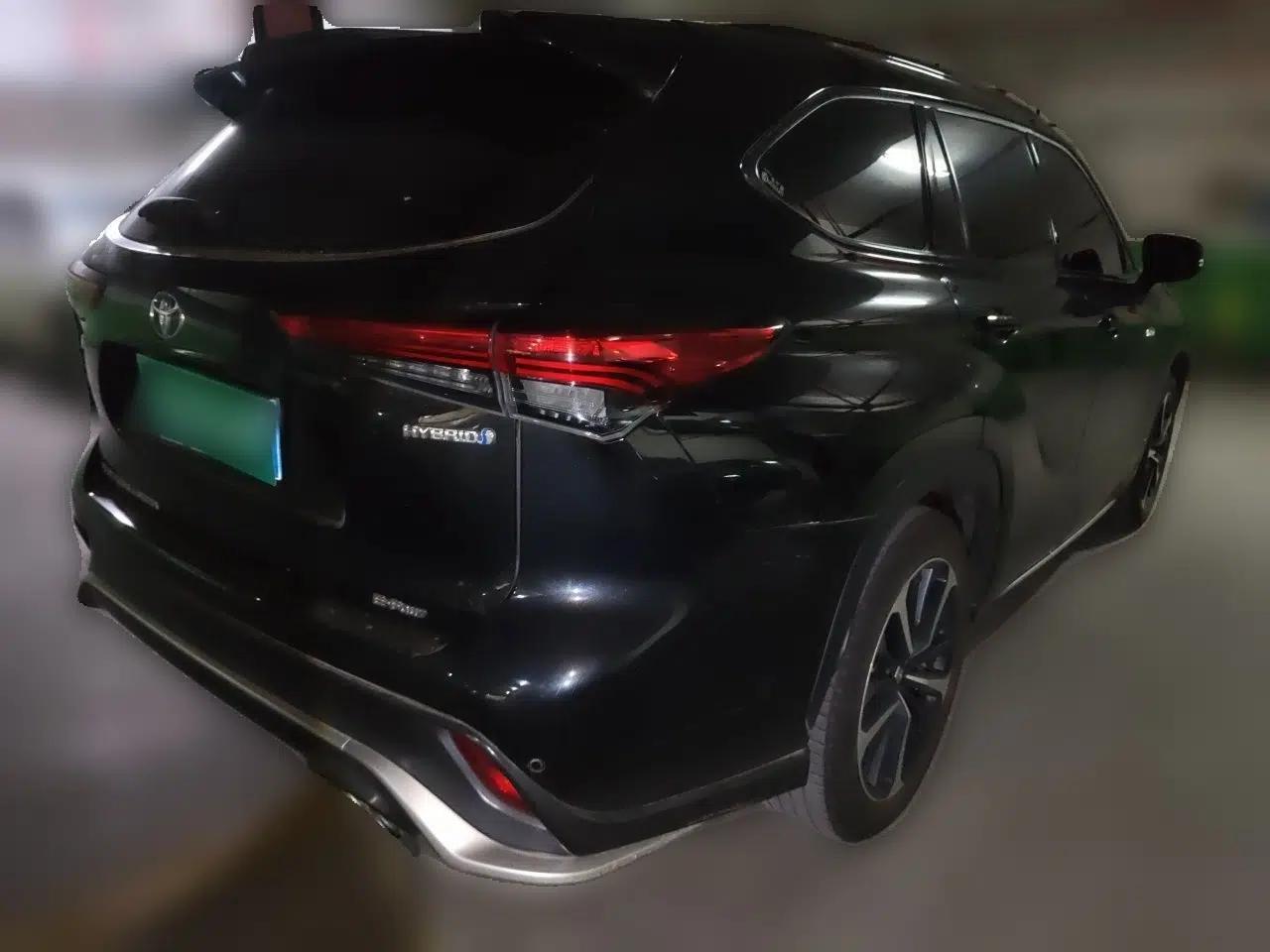 Toyota Crown Kluger 2022 2.5L HEV Four-Wheel Drive Premium Edition — миниатюра 6