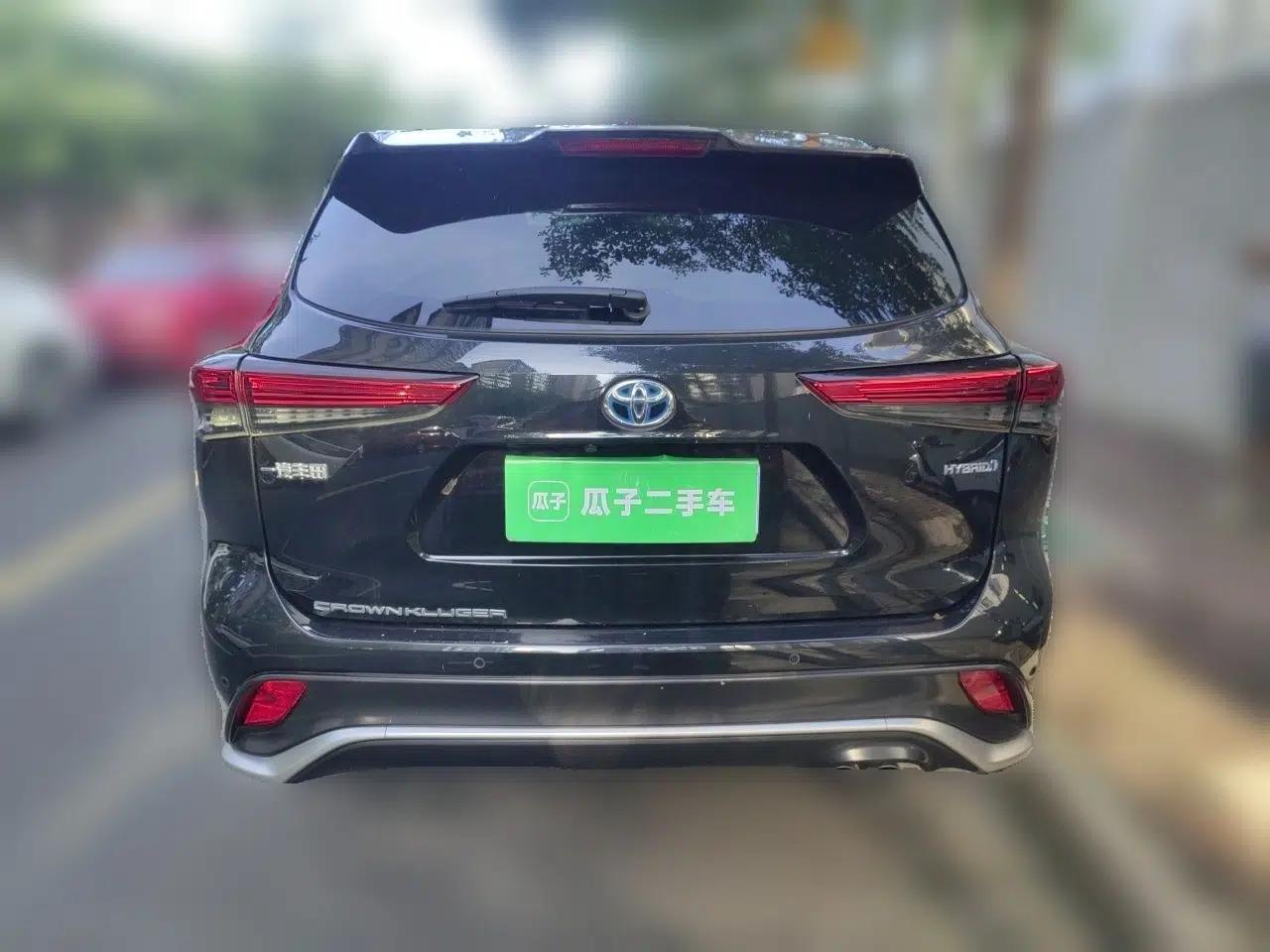 Toyota Crown Kluger 2021 2.5L HEV Four-Wheel Drive Premium Edition — миниатюра 5