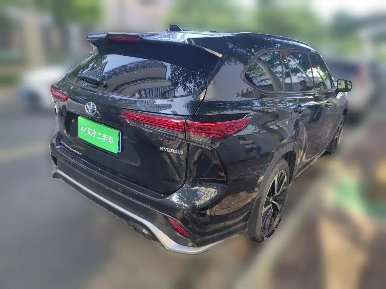 Toyota Crown Kluger 2021 2.5L HEV Four-Wheel Drive Premium Edition — миниатюра 6