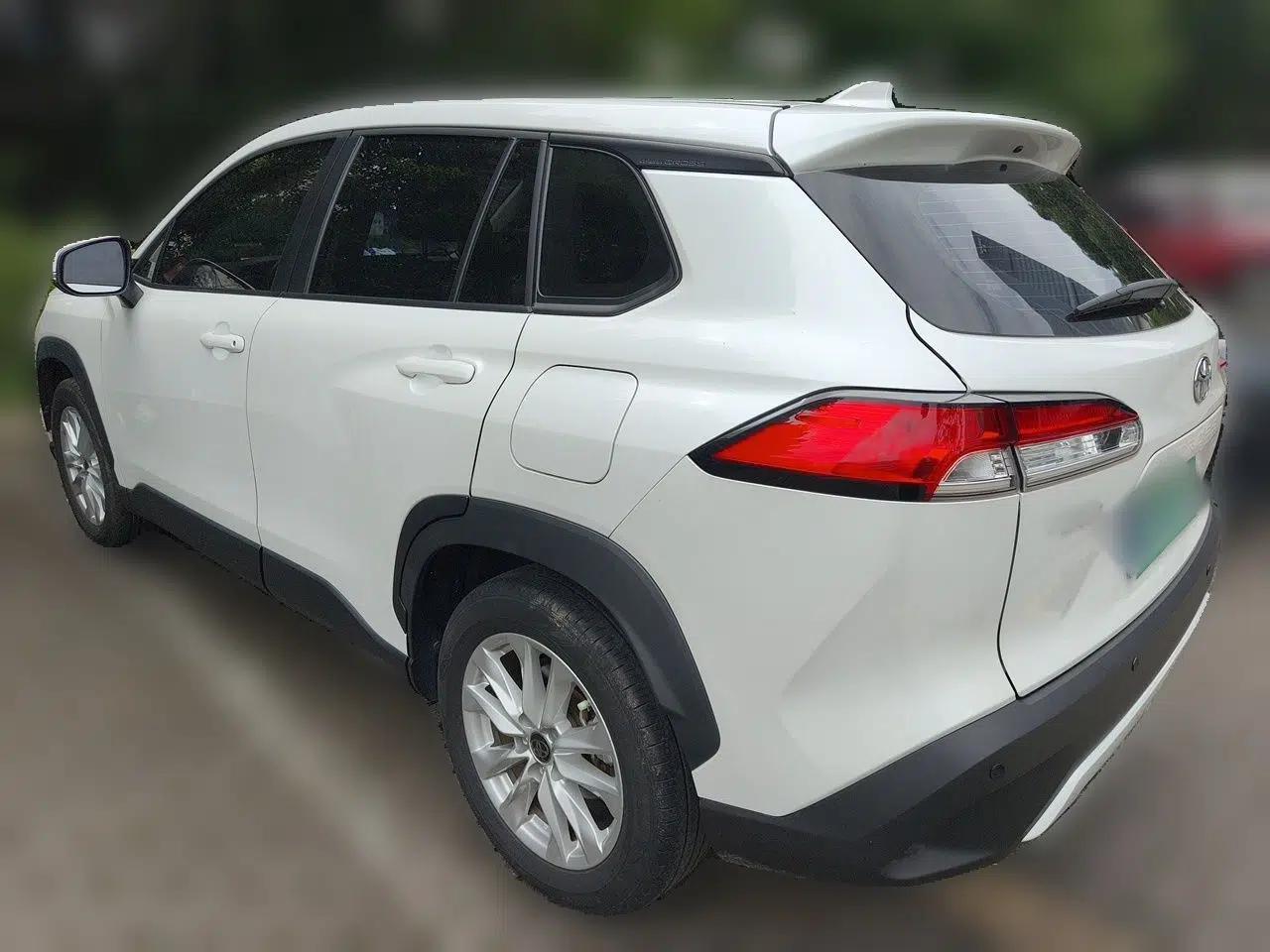 Toyota Corolla Cross 2023 2.0L Elite Edition — миниатюра 4