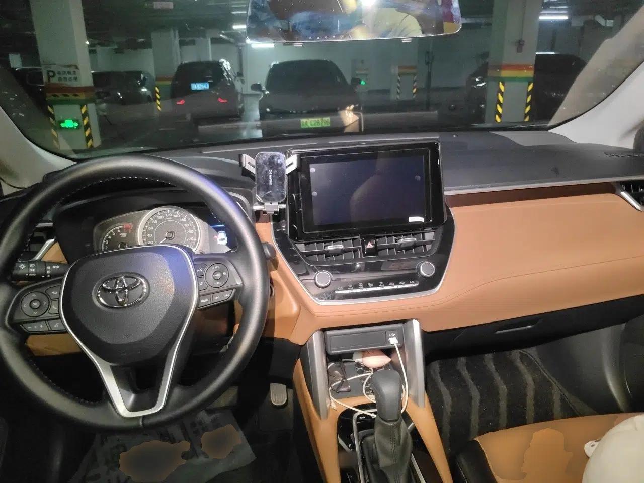 Toyota Corolla Cross 2022 2.0L Luxury Edition — миниатюра 9