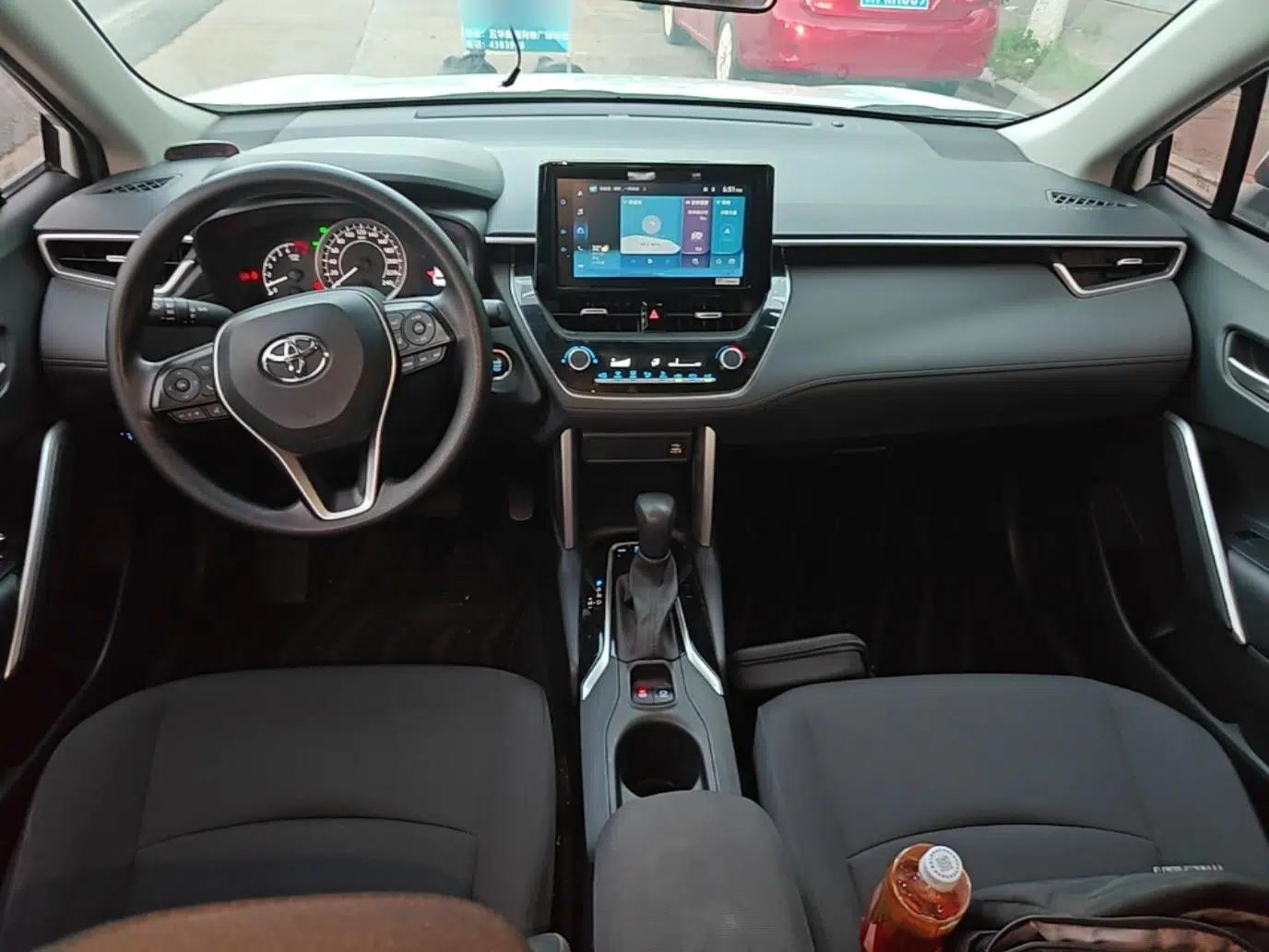Toyota Corolla Cross 2022 2.0L Luxury Edition — миниатюра 12