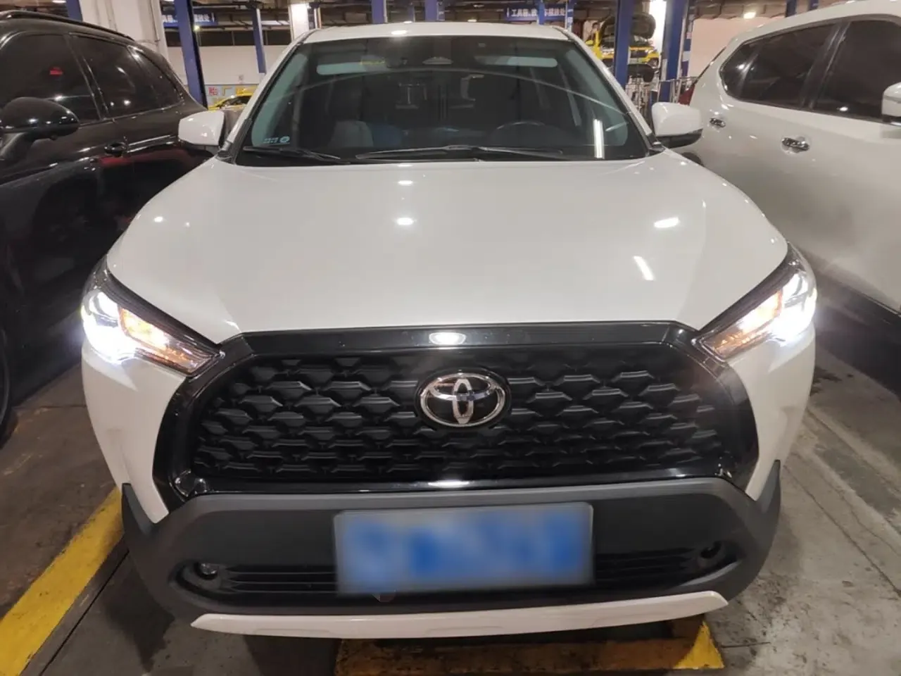 Toyota Corolla Cross 2023 2.0L Elite Edition — миниатюра 2