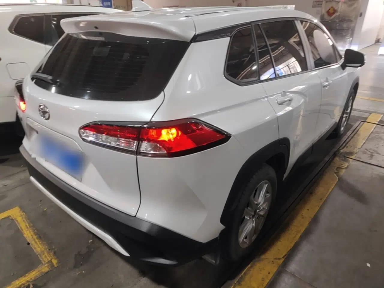 Toyota Corolla Cross 2023 2.0L Elite Edition — миниатюра 6
