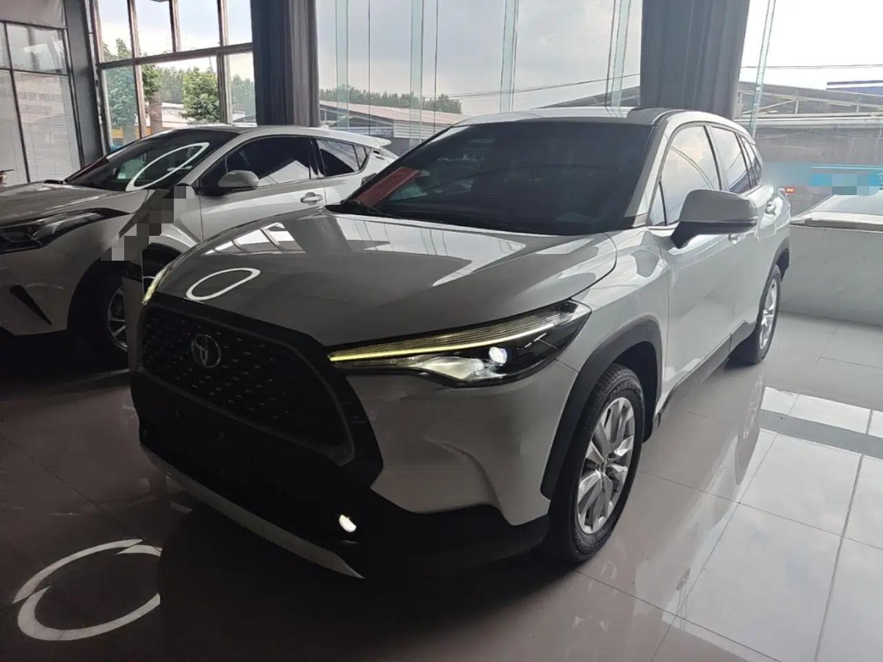 Toyota Corolla Cross 2022 2.0L Luxury Edition — миниатюра 1