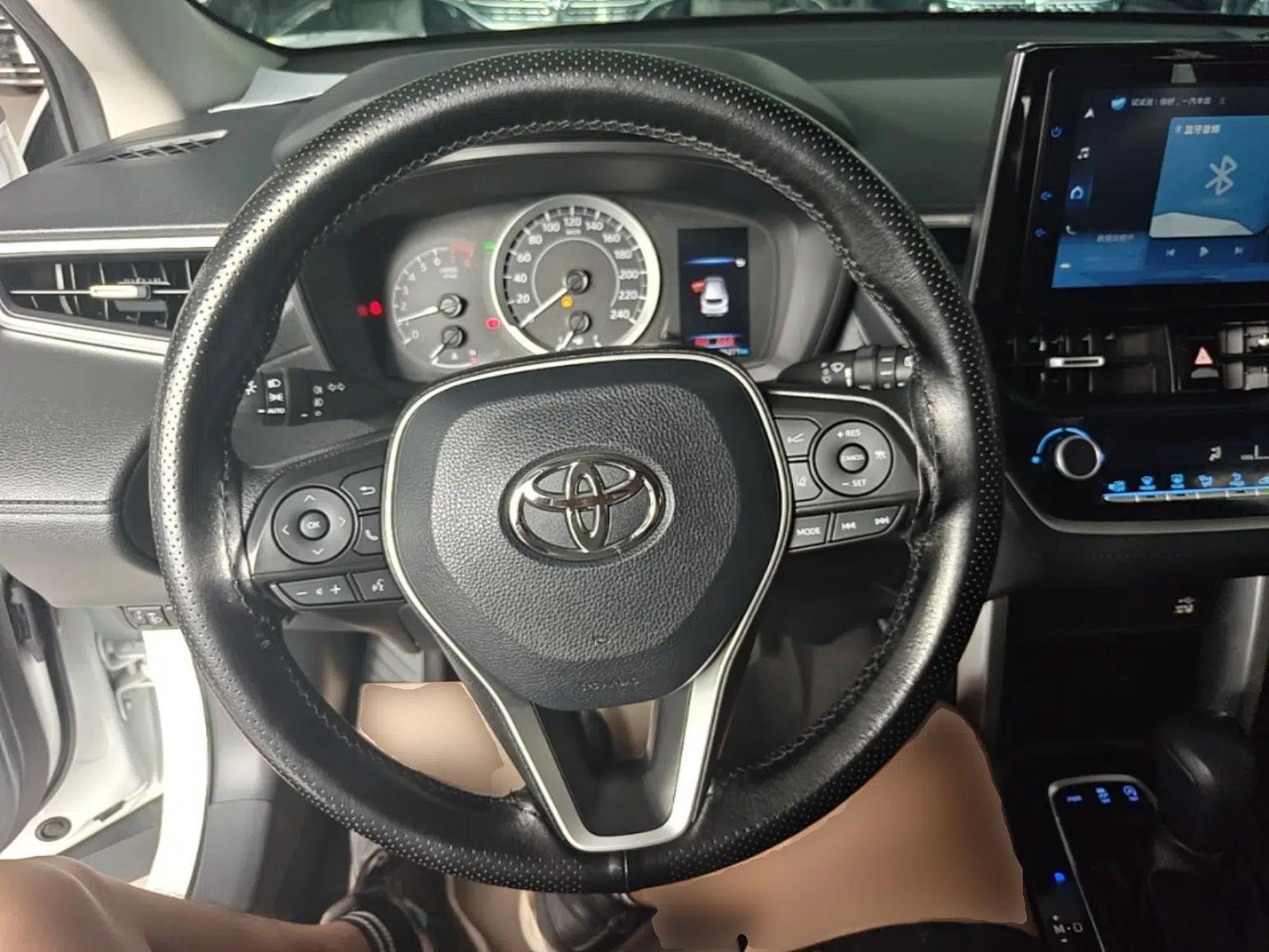 Toyota Corolla Cross 2022 2.0L Luxury Edition — миниатюра 13